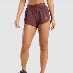 Gymshark Training Loose Fit Shorts - Cherry Brown size Medium
